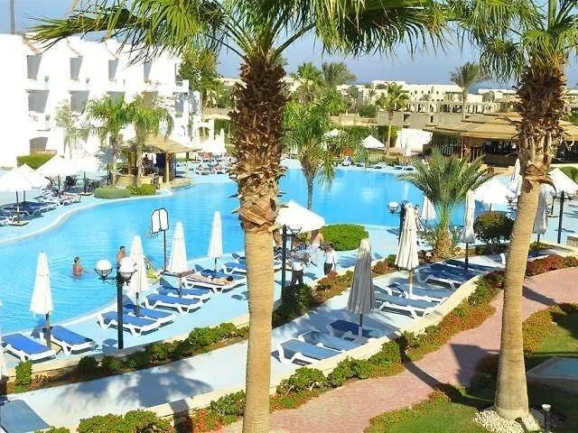 Ivy Cryene Island & Aqua Park Szálloda 4*