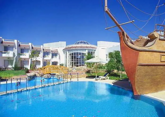 Szálloda Ivy Cryene Island & Aqua Park 4*
